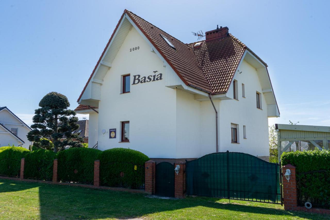 Pensjonat Basia Dziwnowek Exterior photo